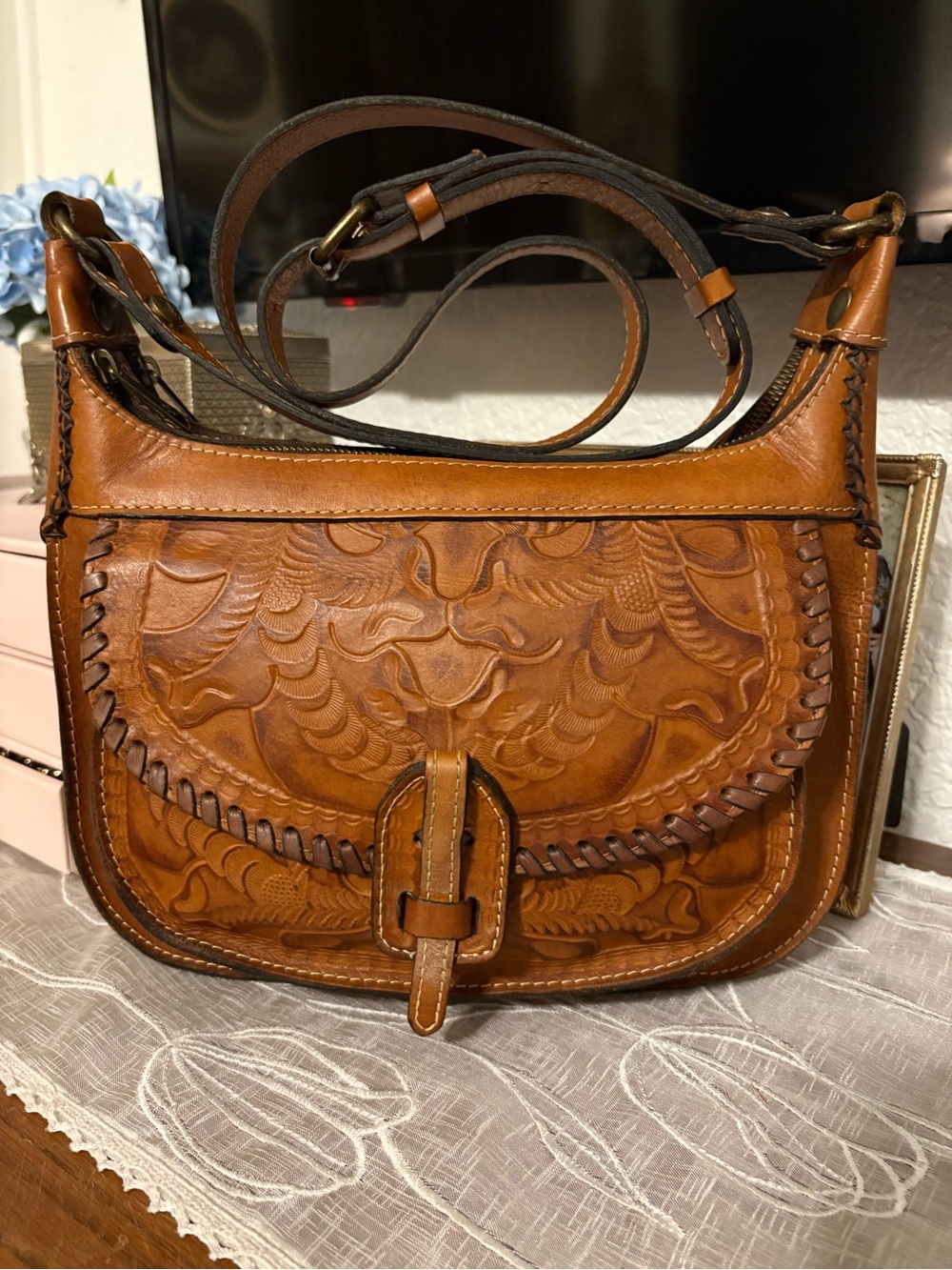 Patricia Nash Camilla Tooled Leather crossbody/shoulder Bag